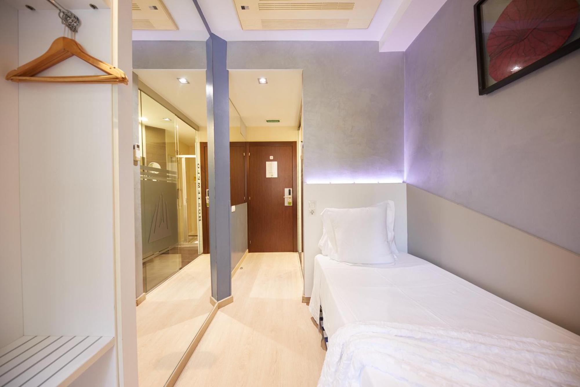 Single Room,1742688569:JPEG